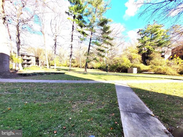 9800 Kingsbridge Drive 2, Fairfax VA 22031