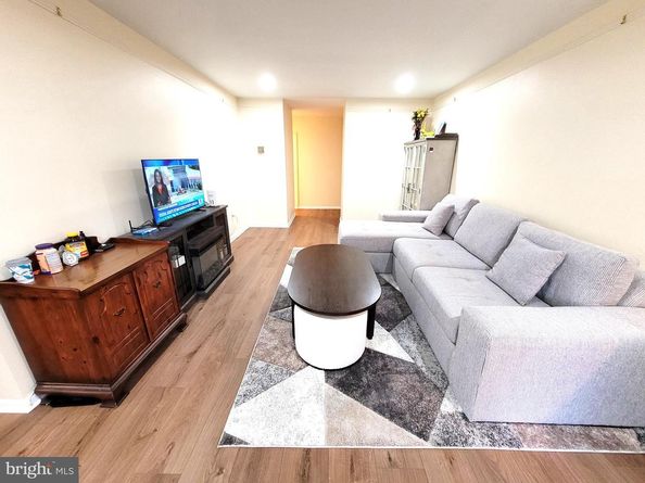 9800 Kingsbridge Drive 2, Fairfax VA 22031