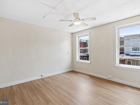 1915 E Atlantic Street, Philadelphia PA 19134