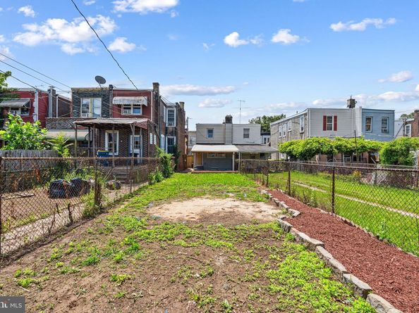 1915 E Atlantic Street, Philadelphia PA 19134