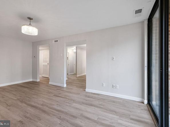 509 N Armistead Street 103, Alexandria VA 22312