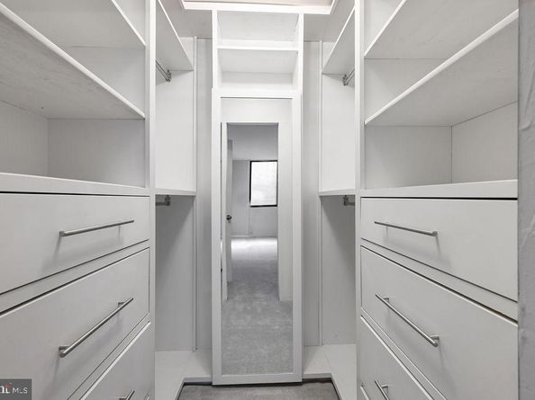 509 N Armistead Street 103, Alexandria VA 22312