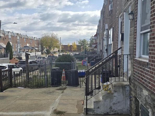 604 Anchor Street, Philadelphia PA 19120