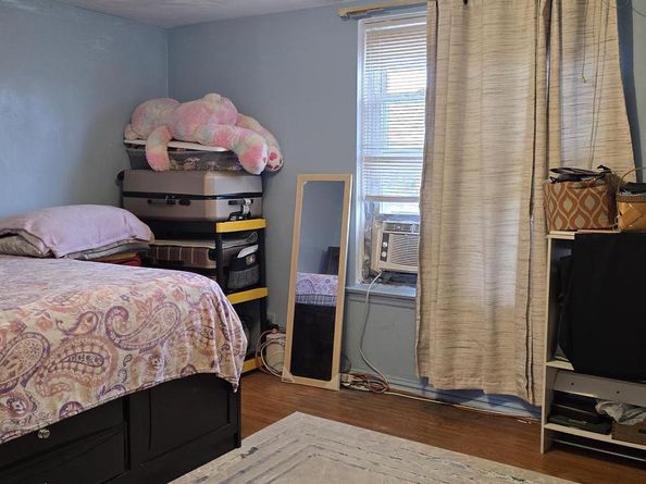 604 Anchor Street, Philadelphia PA 19120