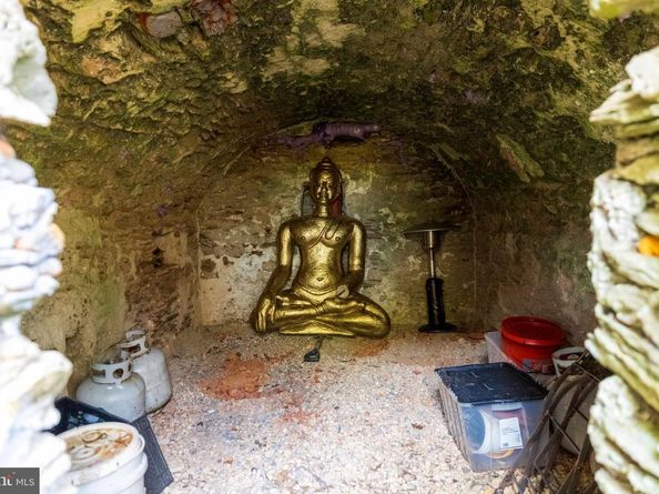 223 Rebel Hill Road, Conshohocken PA 19428