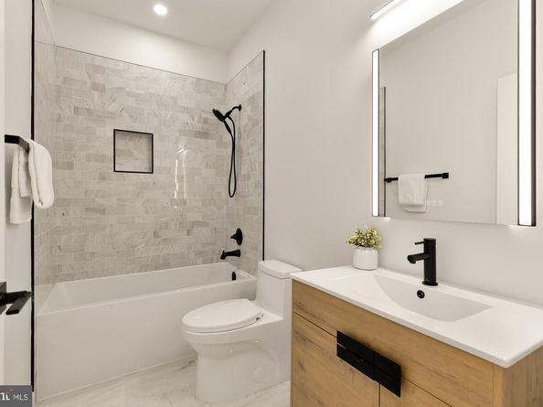 30 Kennedy Street NW 12, Washington DC 20011