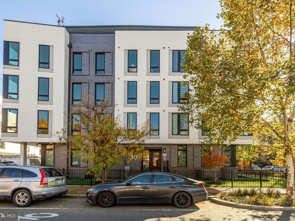 30 Kennedy Street NW 12, Washington DC 20011