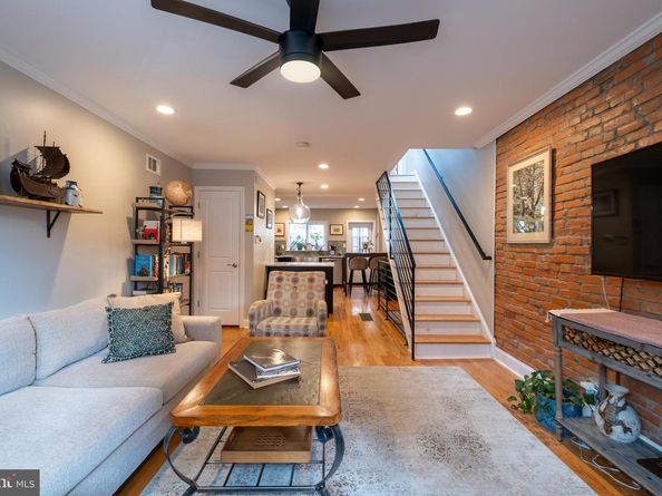 1019 Watkins Street, Philadelphia PA 19148