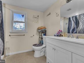 5042 Hillside, Bensalem PA 19020