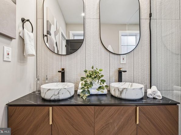 333 W Hansberry, Philadelphia PA 19144