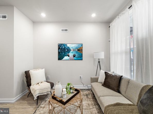 658 N Conestoga Street, Philadelphia PA 19131