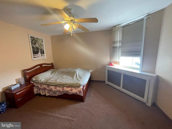 1015 W Ritner Street, Philadelphia PA 19148