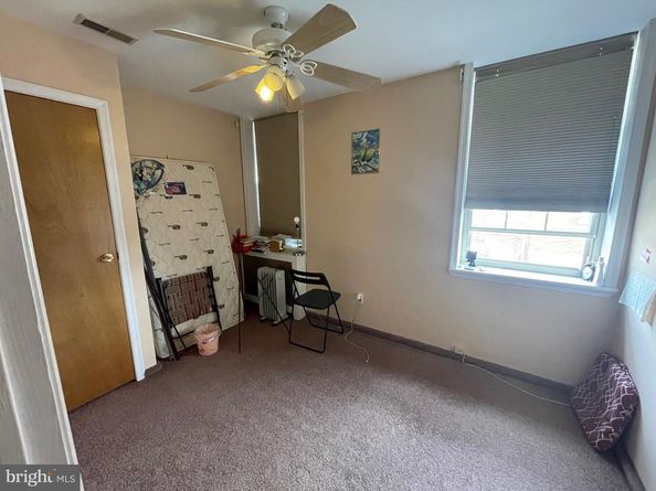 1015 W Ritner Street, Philadelphia PA 19148