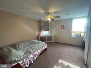 1015 W Ritner Street, Philadelphia PA 19148