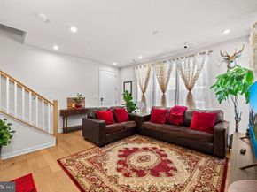 7470 Backett Wood Terrace 301, Mclean VA 22102