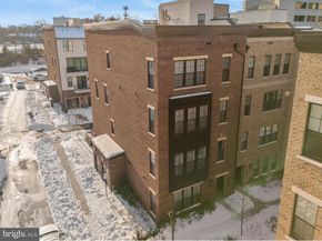 7470 Backett Wood Terrace 301, Mclean VA 22102