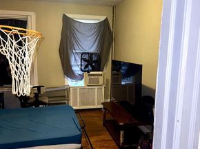 4515 Comly, Philadelphia PA 19135