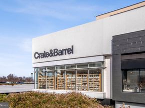 8380 Greensboro Drive 322, Mclean VA 22102