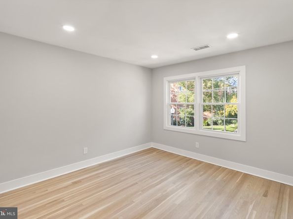 3920 12TH Street S, Arlington VA 22204