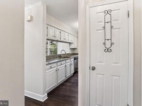 945 S Scott Street, Arlington VA 22204