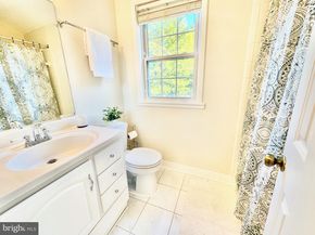 4800 30TH Street S, Arlington VA 22206