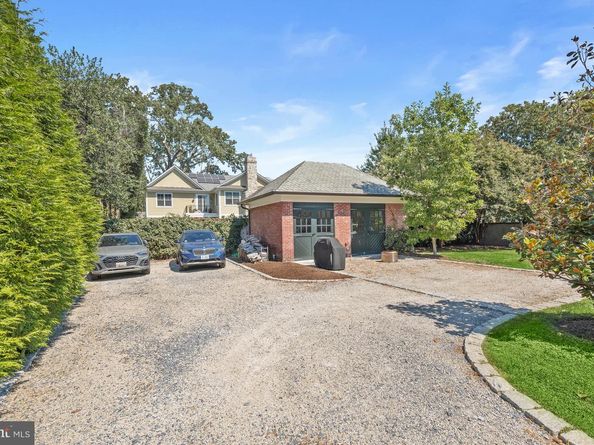 4209 Bradley Lane, Chevy Chase MD 20815