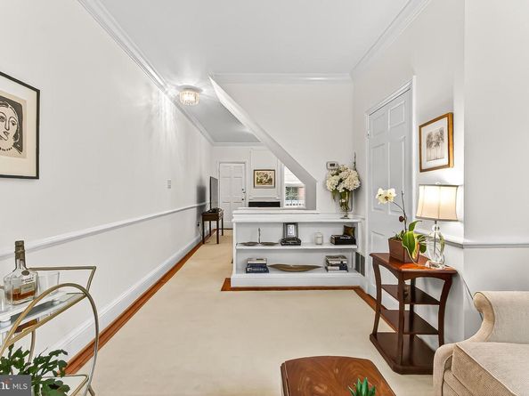 208 S Lee Street, Alexandria VA 22314