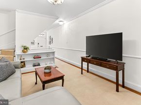 208 S Lee Street, Alexandria VA 22314