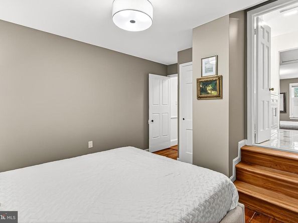 208 S Lee Street, Alexandria VA 22314