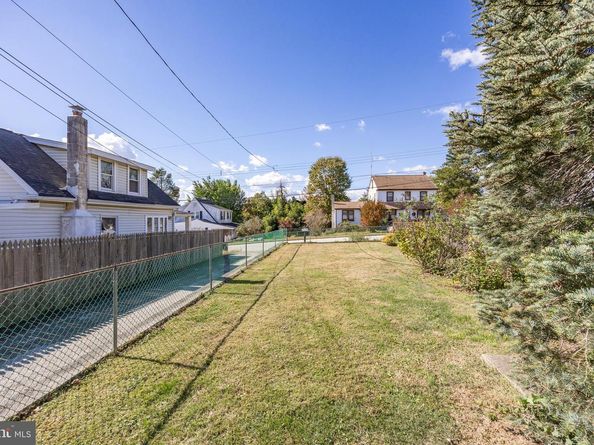 264 Roberts Avenue, Conshohocken PA 19428