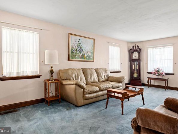 219 W 11TH Avenue, Conshohocken PA 19428