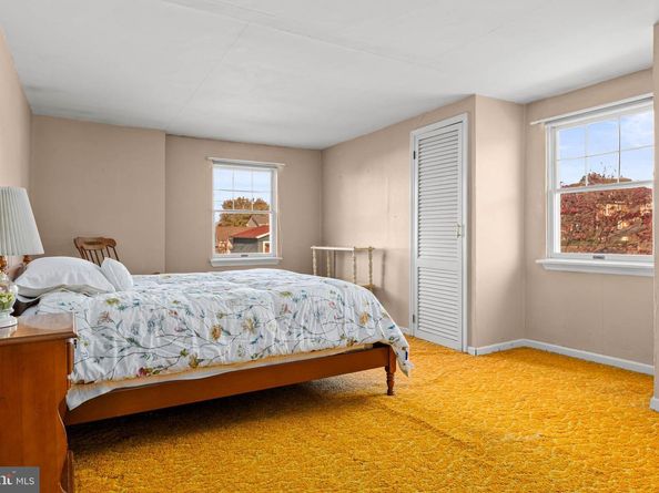 219 W 11TH Avenue, Conshohocken PA 19428