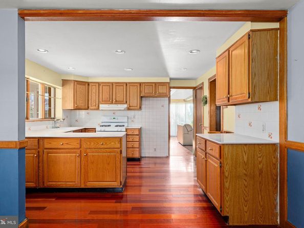 219 W 11TH Avenue, Conshohocken PA 19428