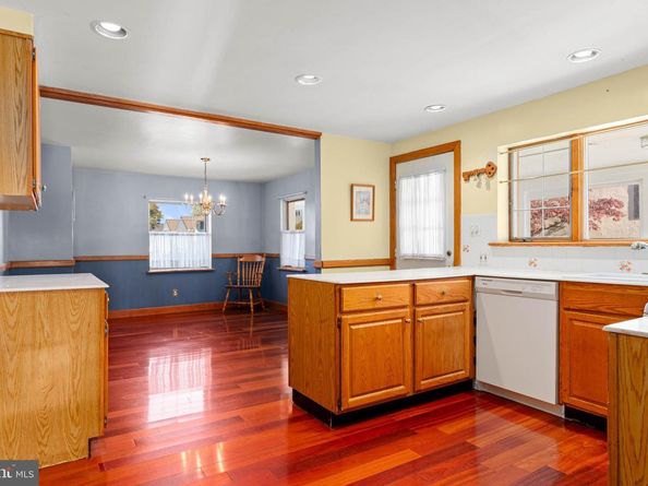 219 W 11TH Avenue, Conshohocken PA 19428