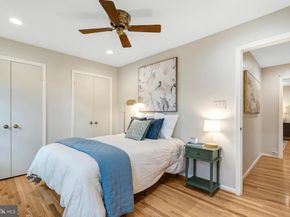 1332 Carpers Farm Way, Vienna VA 22182