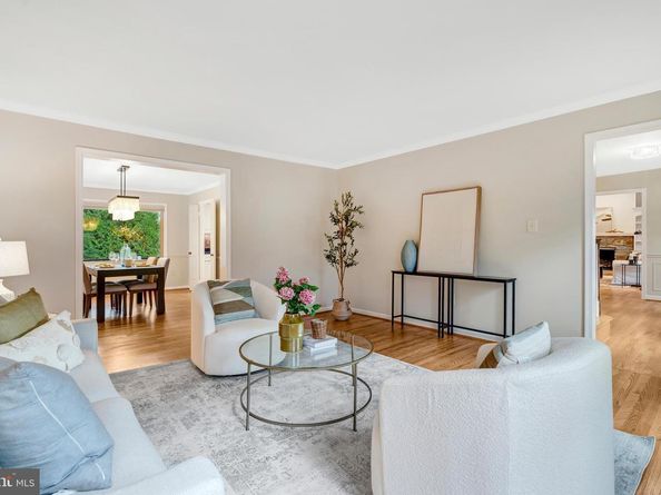 1332 Carpers Farm Way, Vienna VA 22182