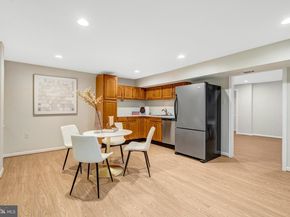 1332 Carpers Farm Way, Vienna VA 22182