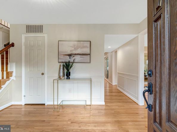 1332 Carpers Farm Way, Vienna VA 22182