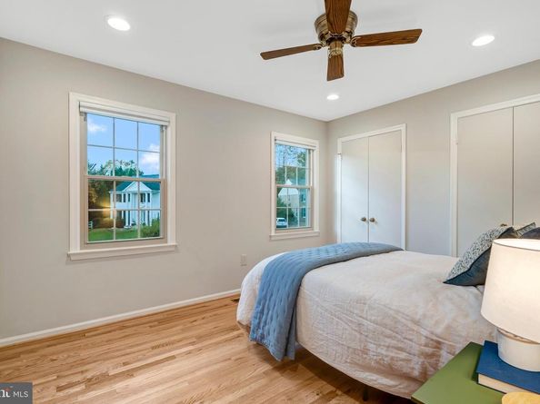 1332 Carpers Farm Way, Vienna VA 22182