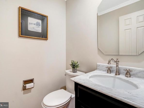 1332 Carpers Farm Way, Vienna VA 22182