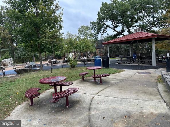 5051 7TH Road S 201, Arlington VA 22204