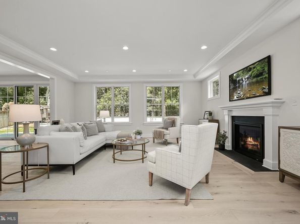 5104 Fairglen Lane, Chevy Chase MD 20815