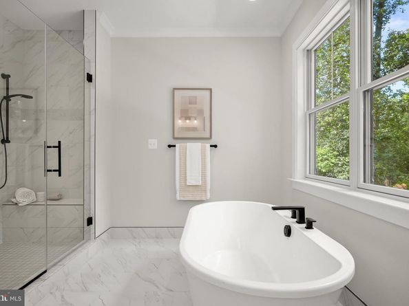 5104 Fairglen Lane, Chevy Chase MD 20815