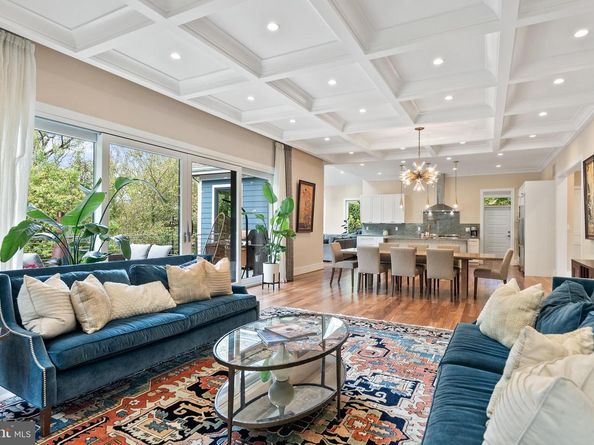 5152 Linnean Terrace NW, Washington DC 20008