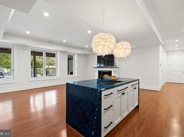 5152 Linnean Terrace NW, Washington DC 20008