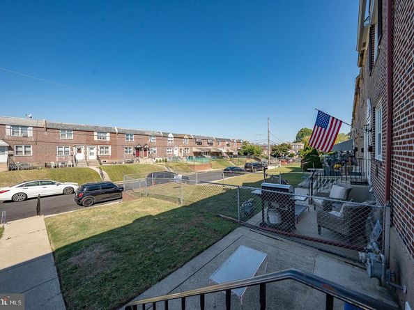 126 Academy Road, Clifton Heights PA 19018
