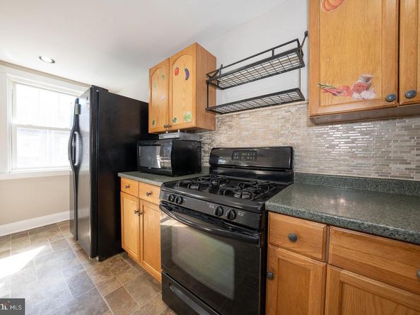 126 Academy Road, Clifton Heights PA 19018