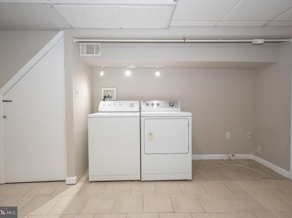 126 Academy Road, Clifton Heights PA 19018