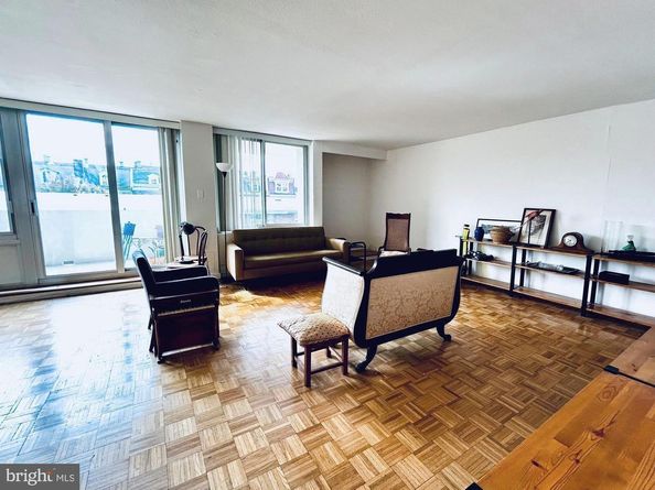 604 S Washington Square 217, Philadelphia PA 19106