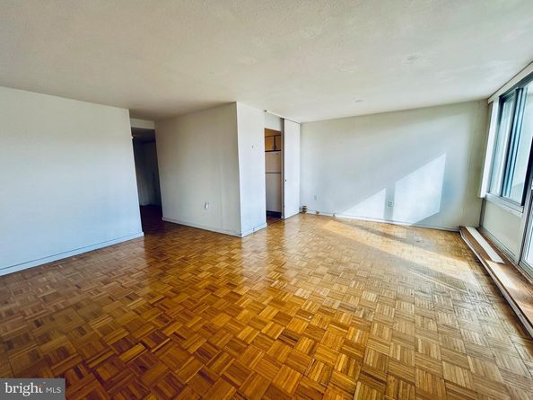604 S Washington Square 217, Philadelphia PA 19106